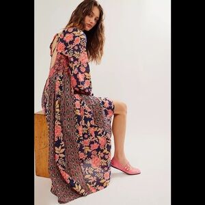 🌺💙🌺Free People Maxi dress floral